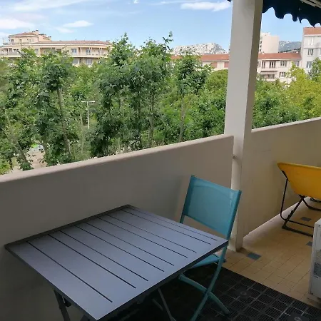 L'ideal Entre Centre Ville, Et Colline Apartment *